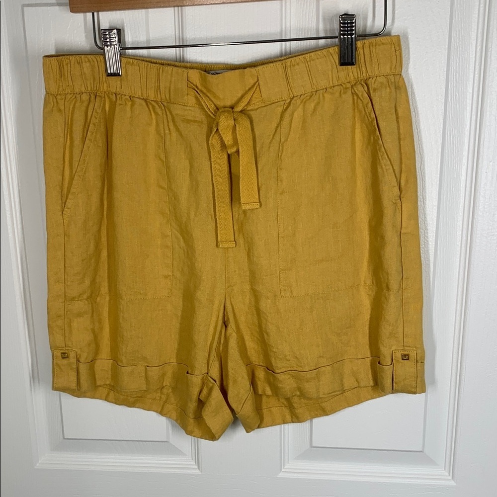 Ellen Tracy mustard yellow linen shorts size small